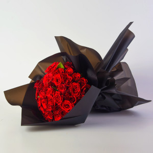 Red Roses Hand Bouquet 2